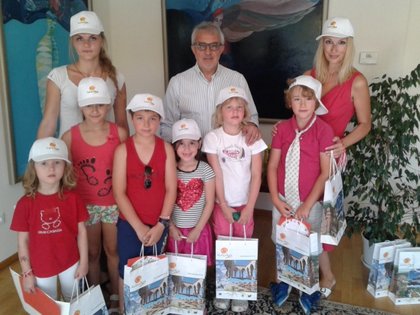 Деца от “British International School” гостуваха на посолството на България
