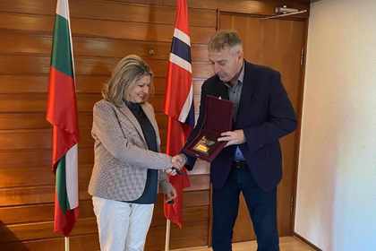 Началникът на отбраната адмирал Емил Ефтимов посети Посолството на Република България в Кралство Норвегия