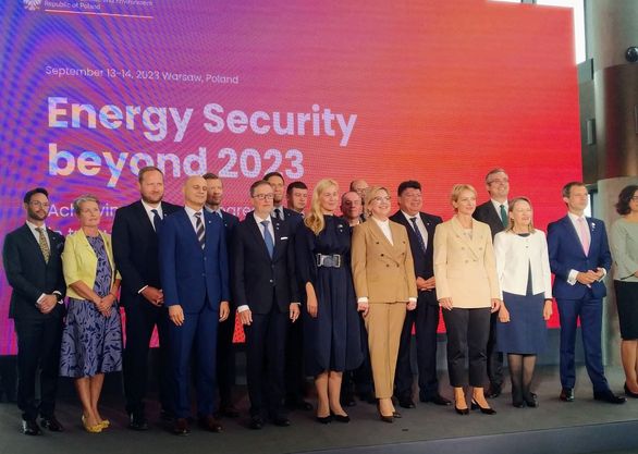 Във Варшава бе проведена международна конференция на тема „Енергийната сигурност след 2023 г. – постигането на зимна готовност в турбулентни времена"