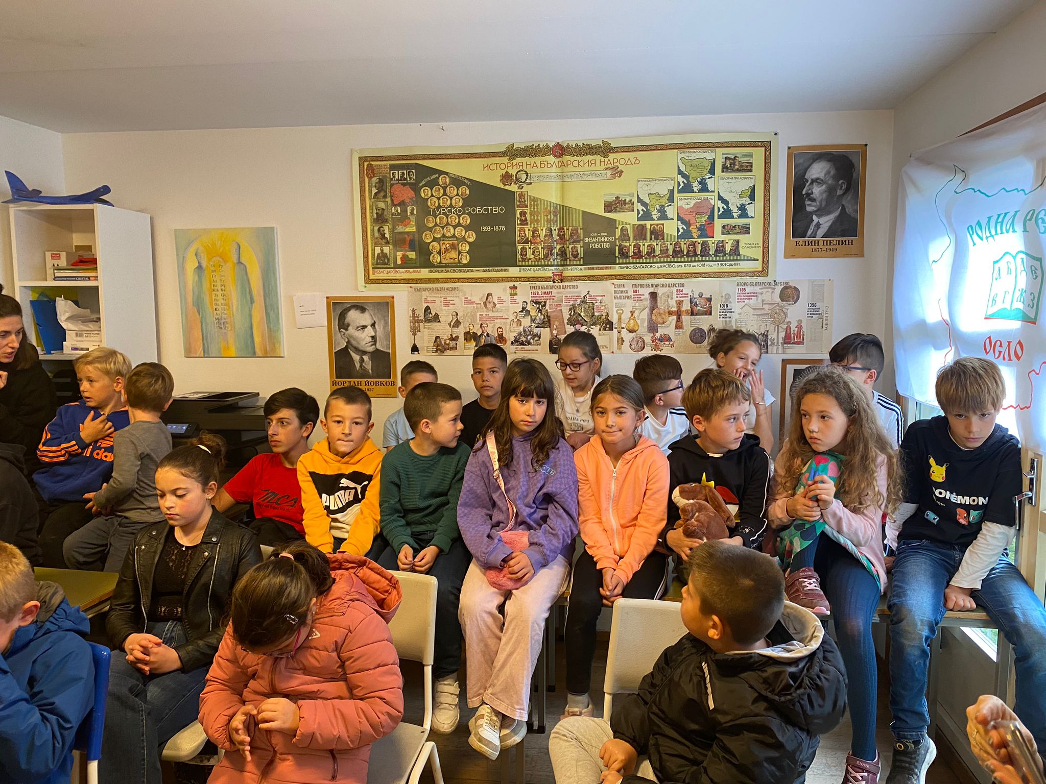  Децата от българското училище в Осло изнесоха открит урок за Деня на независимостта на България
