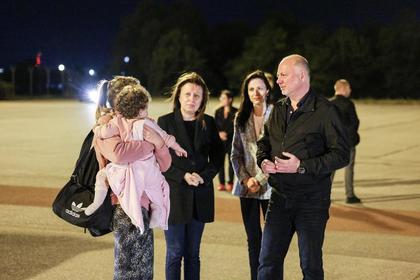 At 3.40 this morning, 76 more Bulgarians successfully landed from Israel