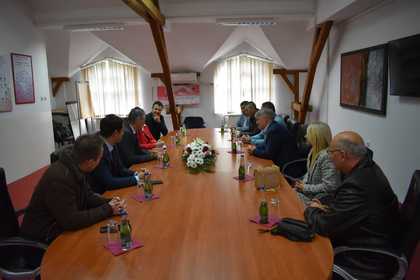 Посланик Петко Дойков и служители на посолството посетиха община Мали Зворник