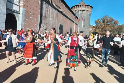 Фолклорна група „Нашенци“ в Милано отпразнува десетгодишен юбилей