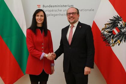 Мария Габриел от Виена: България и Австрия работят заедно за повече сигурност и стабилност в Европа