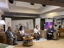 „ПРЕОБЪРНАТИ СЪЗВЕЗДИЯ“ НА ДЕМЕТРА ДУЛЕВА СЪБРА ДИПЛОМАТИ И ПОЧИТАТЕЛИ НА КНИГАТА В ЛИТЕРАТУРЕН КЛУБ „ПЕРОТО“