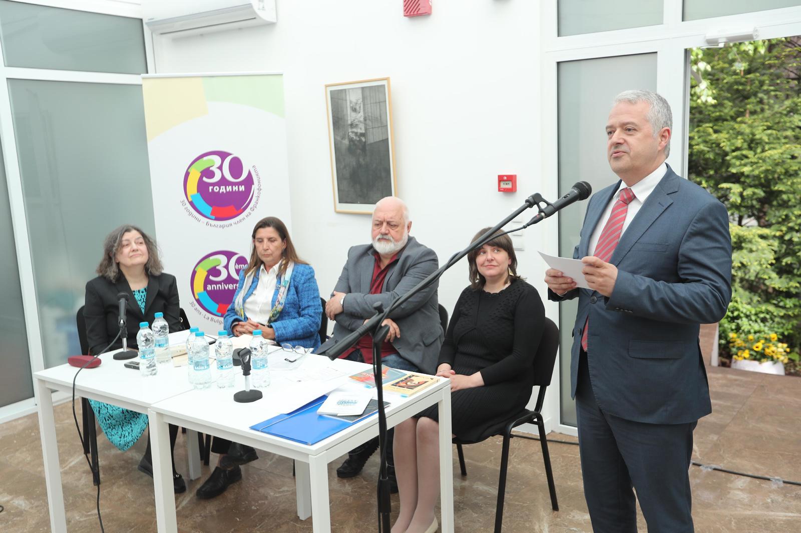 At the Mission Gallery, a Poetry Recital "Francophone Muses" Took Place, Dedicated to the 30th Anniversary of Bulgaria's Membership in the Francophonie