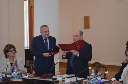 Посланик Красимир Минчев бе удостоен с почетно отличие на Киевския Национален Университет „Тарас Шевченко“