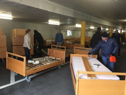 Посолството на Република България в Берн изпрати дарения за български болници
