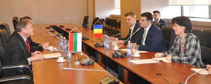 Среща на посланик Тодор Чуров с министъра на бизнес средата, търговията и предприемачеството на Румъния Александру Петреску