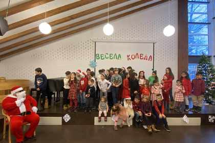 Дядо Коледа поздрави децата от българското училище в Осло