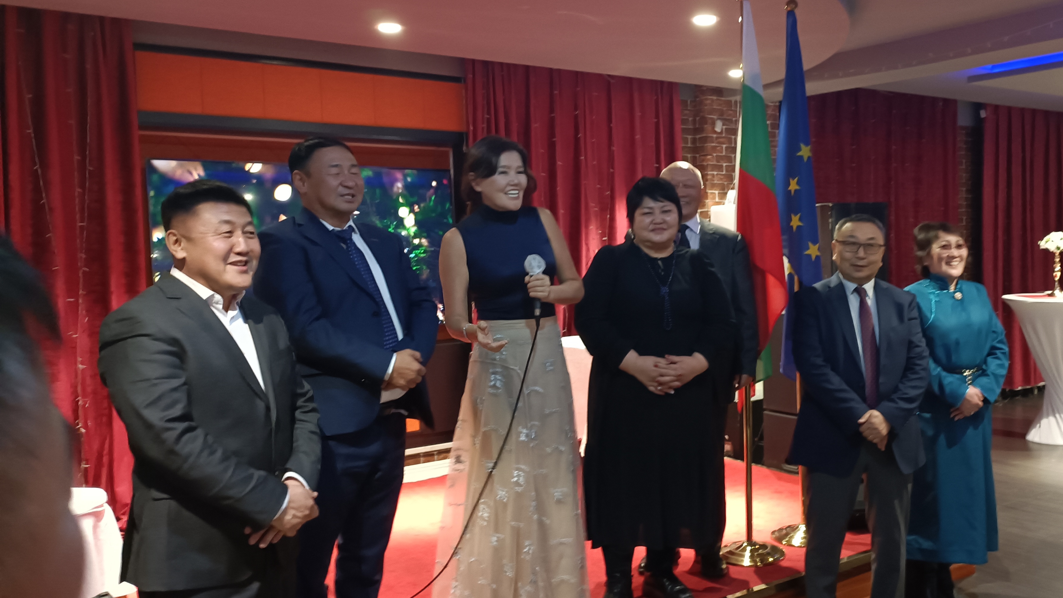 Посолството на Р България в Улан Батор организира и проведе тържествен новогодишен прием