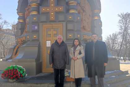 На 3 март 2024 г. служителите на Посолството на Република България в Руската федерация поднесоха цветя на паметника-параклис на гренадирите в Москва