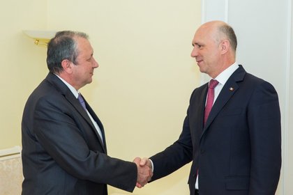 Среща между министър-председателя на Република Молдова  г-н Павел Филип и българския посланик в Молдова, г-н Петър Вълов
