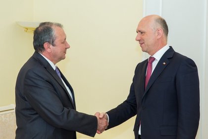 Среща между министър-председателя на Република Молдова г-н Павел Филип и българския посланик в Молдова, г-н Петър Вълов