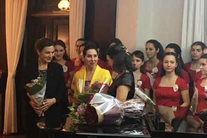 Благотворителен концерт на българския хор „Детска китка“ в резиденцията на посланика