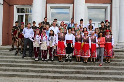 Участие на Фолклорен клуб „Тракия“ в XII-тия Международен фолклорен фестивал „Песни и танци без граници“