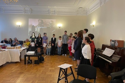 В Генералното консулство  на Република България в Санкт Петербург се отбеляза деня на светите братя Кирил и Методий, на българската азбука, просвета и култура и на славянската книжовност - 24 май и завършването на учебната година в Българското неделно училище "Закрила"