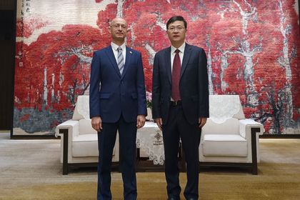 Visit of Consul General Vladislav Spasov to Nanjing
