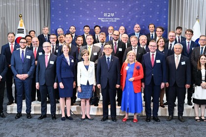Прием от министър Чо Те юл за посланиците от европейската регионална група в Република Корея