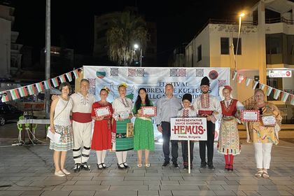 Folklori bullgar u bë pjesë e kalendarit kulturor të qytetit Shijak