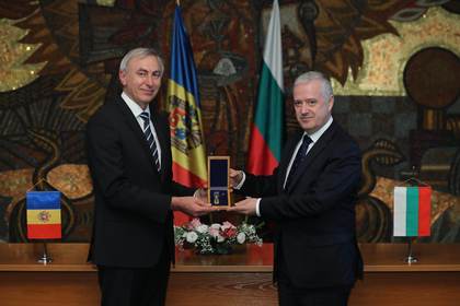The Ambassador of the Republic of Moldova H.E. Anatol Chebuk was awarded the highest award of the Ministry of Foreign Affairs ‘Golden Laurel Branch’