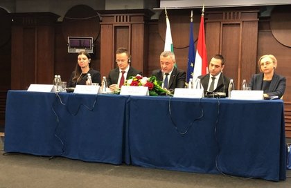 Вицепремиерът Симеонов приветства първото заседание на Междуправителствената комисия за икономическо сътрудничество между България и Унгария