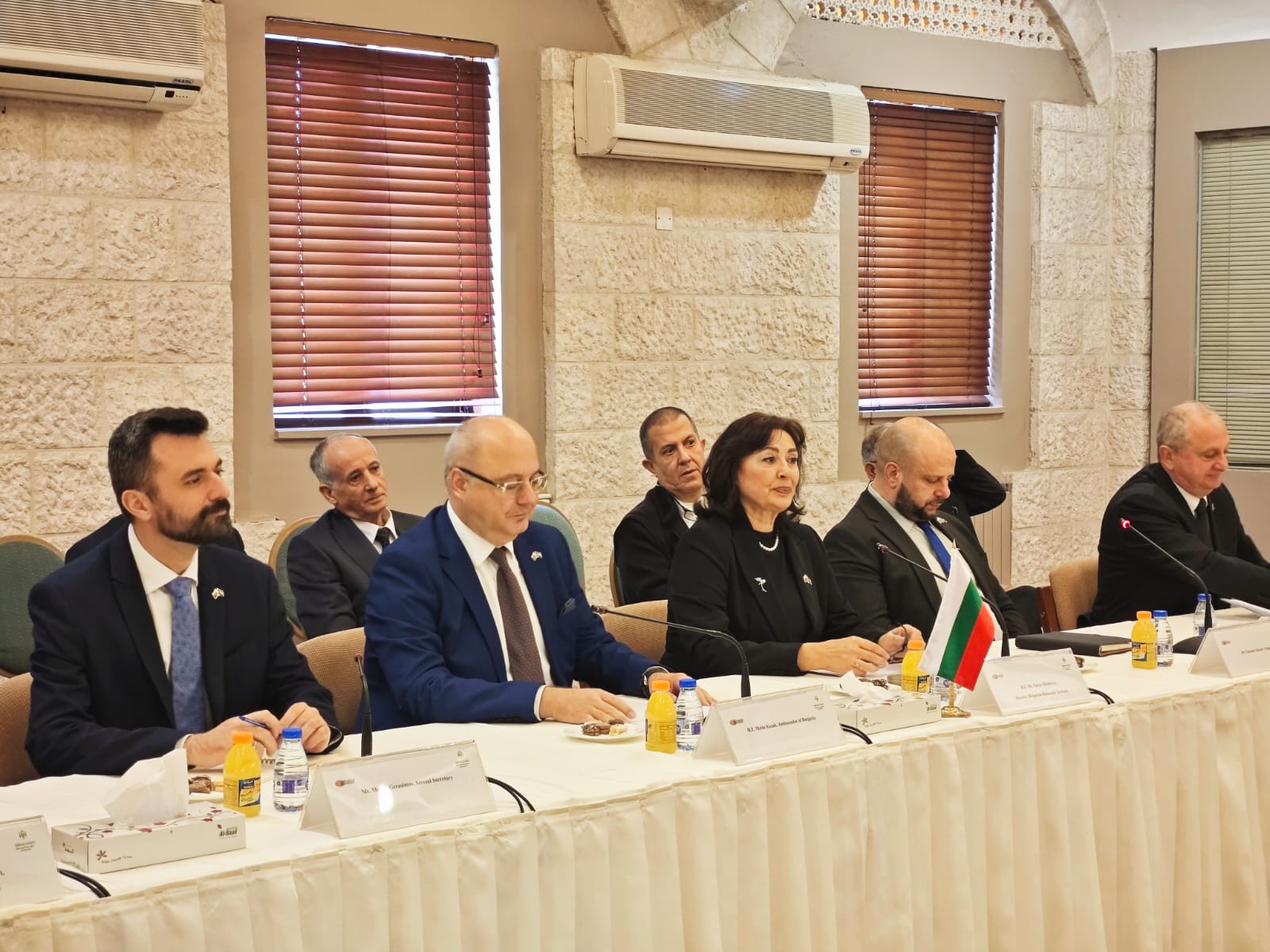 Подписване на Меморандум за разбирателство между българския Дипломатически институт и йорданския Институт по дипломация и провеждане на кръгла маса по повод 60-годишнината от установяването на дипломатически отношения между България и Йордания