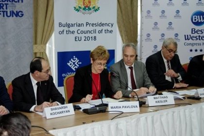 Българското посолство в Ереван организира кръгла маса на тема „Стабилност и сигурност в Черноморския регион – предизвикателства и възможности“