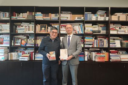 Meeting of the Consul General with the Chancellor of NYU Shanghai