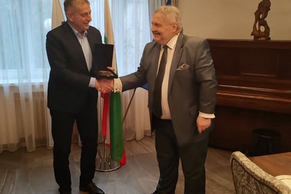 Среща на Началника на отбраната на Българската армия адмирал Емил Ефтимов със състава на посолството на Република България в Братислава