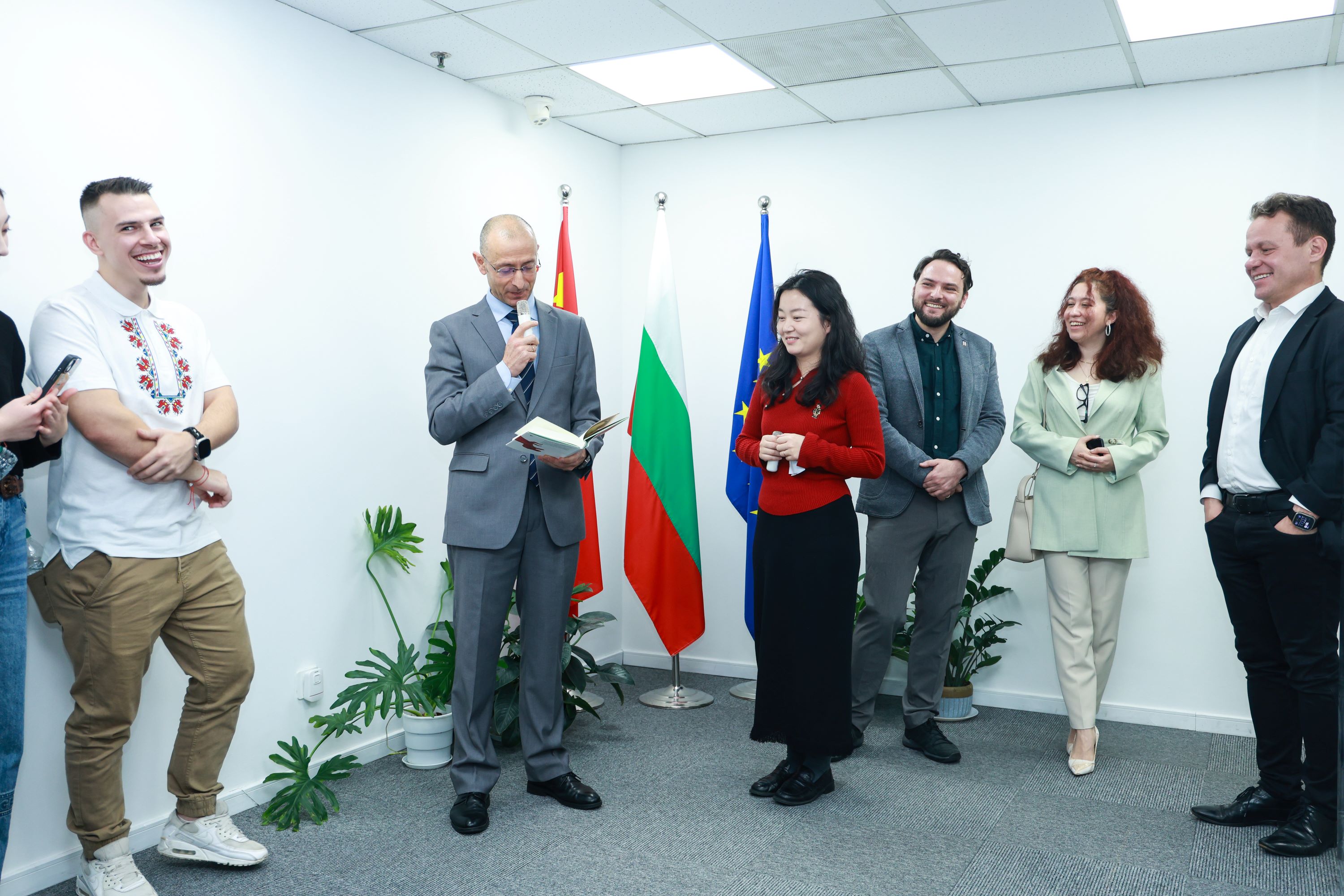 The Bulgarian community in Shanghai celebrated the National Day of Bulgaria