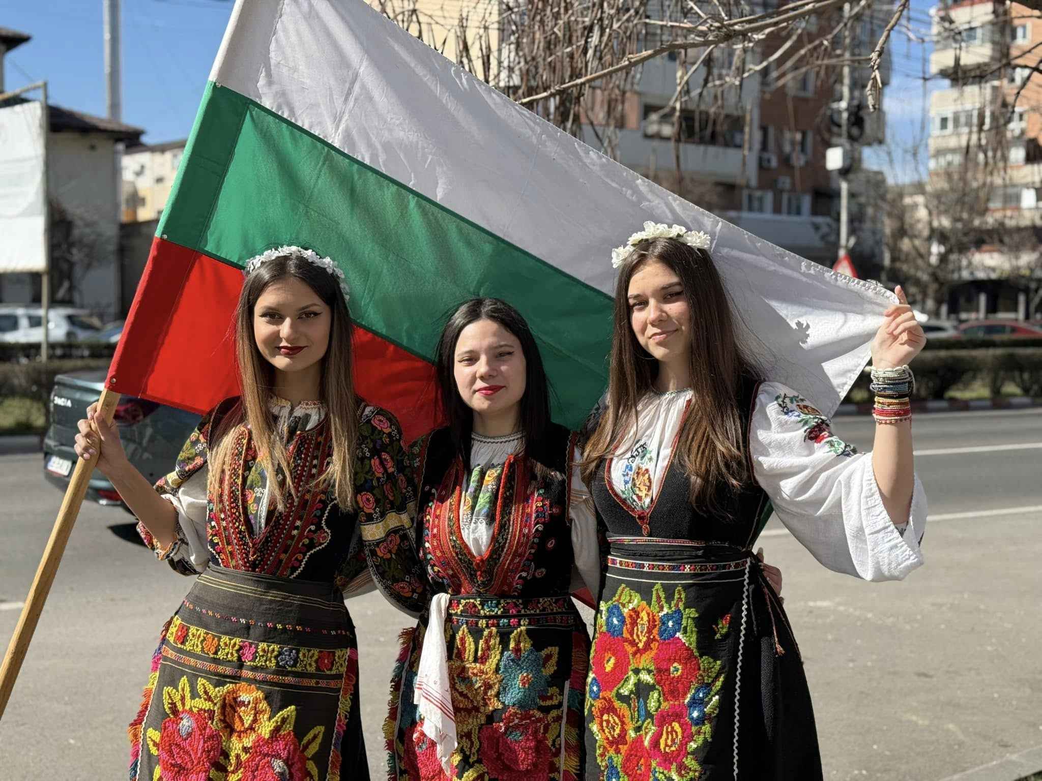 Българската общност отпразнува традиционния празник „Тудорица“ в Търговище