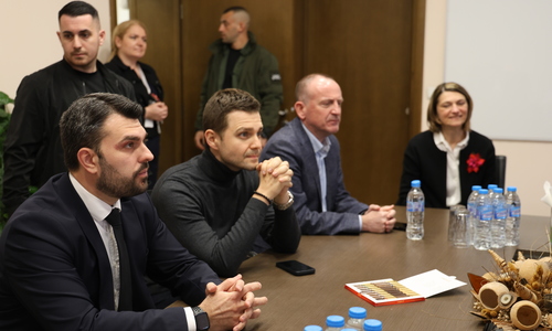 Георг Георгиев увери днес в София външния министър на Република Северна Македония в готовността на страната ни да окаже допълнителна помощ в настоящия тежък момент