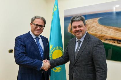 Рабочая встреча Чрезвычайного и Полномочного Посла Республики Болгария в Казахстане г-на Бояна Хаджиева с Заместителем министра иностранных дел Республики Казахстан г-ном Романом Василенко