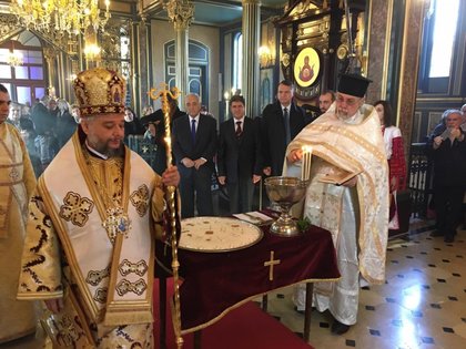 Цариградските българи отбелязват Трифон Зарезан отново в храма „Свети Стефан“ в Истанбул
