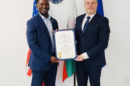 Среща на генералния консул с директора по международни отношения, политика и протокол в офиса на кмета на Лос Анджелис