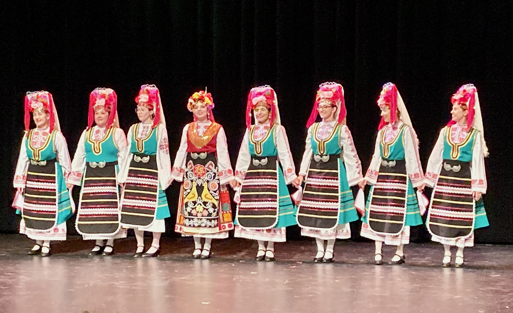Honorary award granted to the Bulgarian Folklore Ensemble "Rodina" (Ottawa) on the occasion of its 25th anniversary