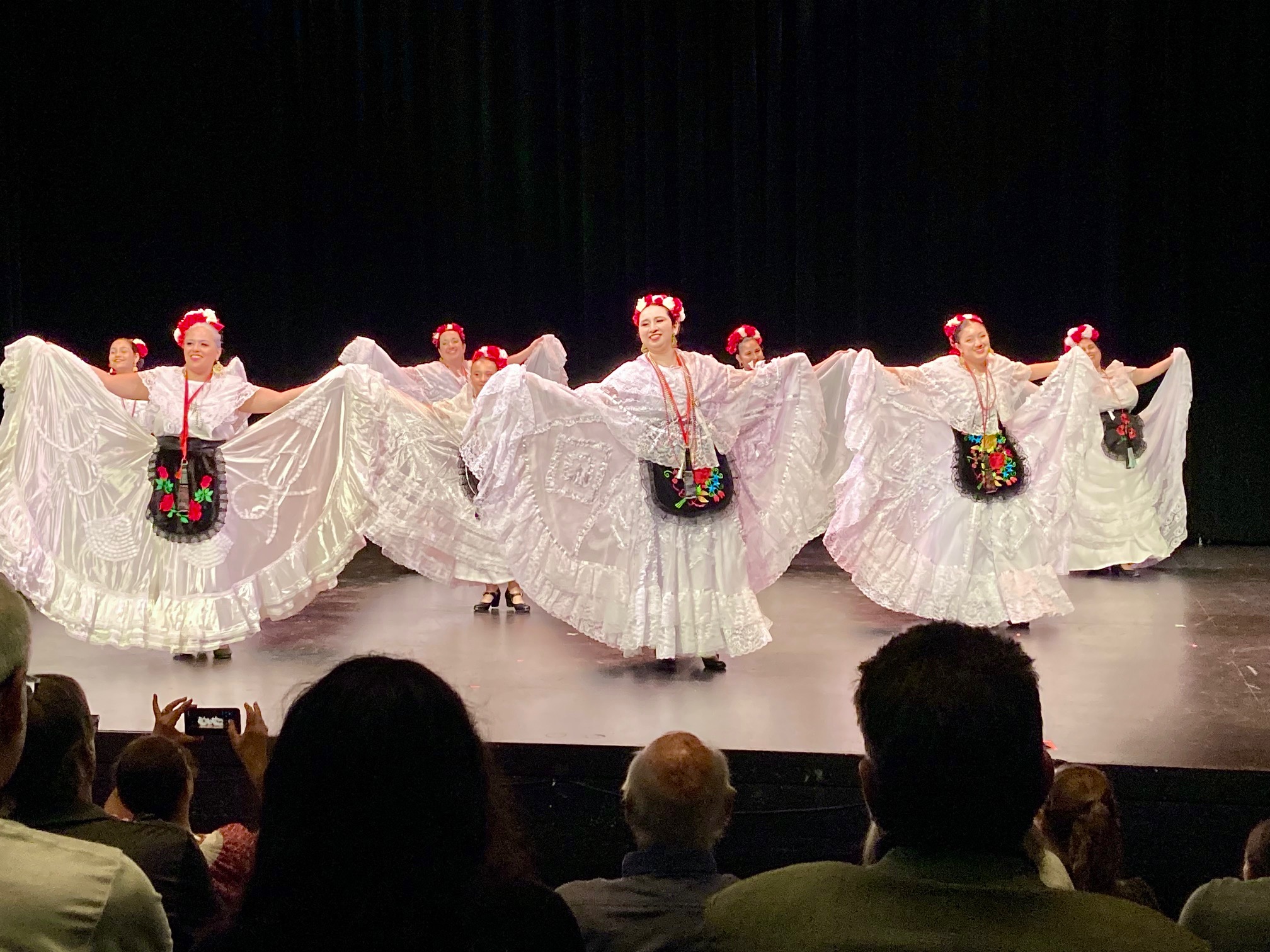 Honorary award granted to the Bulgarian Folklore Ensemble "Rodina" (Ottawa) on the occasion of its 25th anniversary