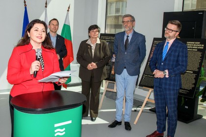 Ambassador Margarita Ganeva opened the phototype exhibition "Miraculous Icons and Holy Relics of the Balkans"