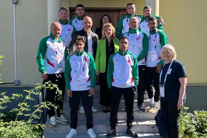 Посланик Десислава Иванова посрещна българския футболен “Отбор на надеждата” в Осло