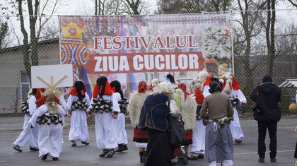 Кукерски фестивал в село Брънещ