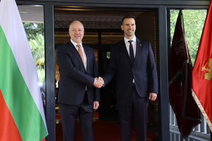 Делегация на Министерския съвет на Република България, водена от министър-председателя г-н Росен Желязков, бе на посещение в Черна гора по покана на министър-председателя на страната г-н Милойко Спаич