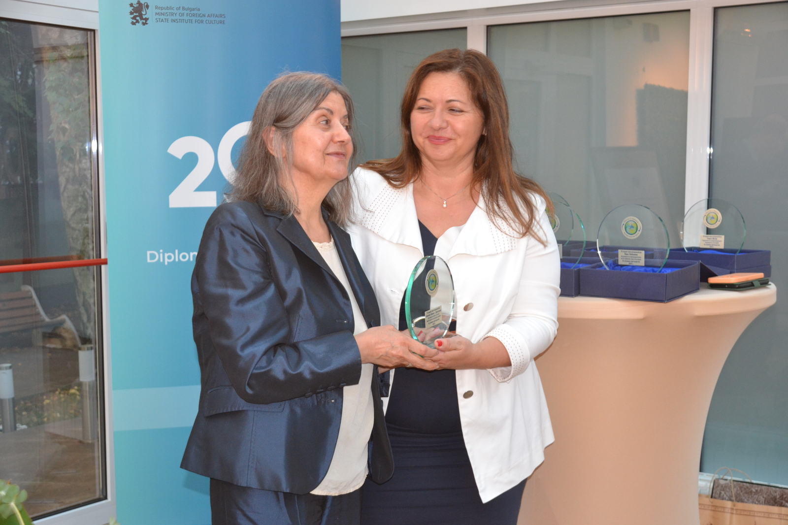 The State Institute for Culture with an Award from the Europe and the World Foundation for Sustainable Partnership in Cultural Diplomacy