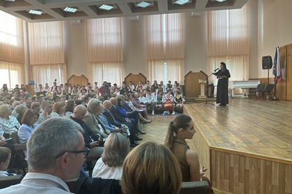 Церемония по връчване на голямата награда от конкурса на Българското национално радио за есе, за ученици и студенти от българската диаспора в Република Молдова и Украйна