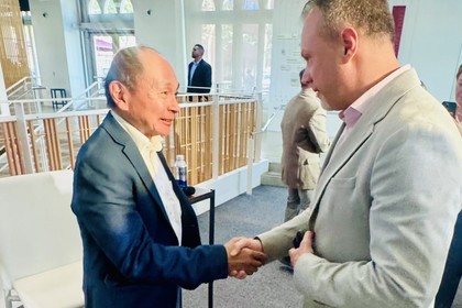 Среща на генералния консул с американския политолог, философ и икономист Франсис Фукуяма 