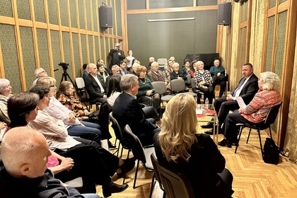 "Пет години дипломатически диалог и човешки истории – дойдох като посланик, тръгвам си като приятел" – прощална среща на посланик Христо Полендаков с българската общност в Унгария 