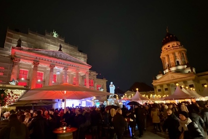 Българските коледни традиции оживяха на най-хубавия коледен пазар в Берлин