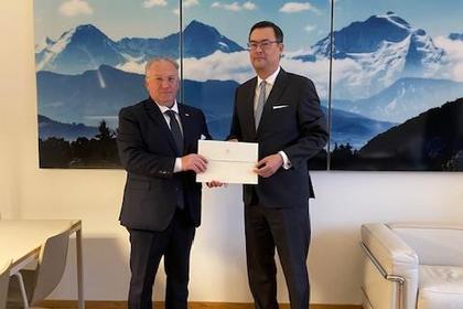 Извънредният и пълномощен посланик на Република България в Конфедерация Швейцария г-н Светлан Стоев връчи копия на акредитивните си писма на директора на дирекция „Протокол“ на Министерството на външните работи на Конфедерация Швейцария посланик Теренс Билетер