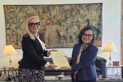 Новоназначеният посланик на Република България в Бразилия Елеонора Димитрова връчи копия на акредитивните си писма на главния секретар по външни отношения на МВнР на страната Мария Лаура да Роша