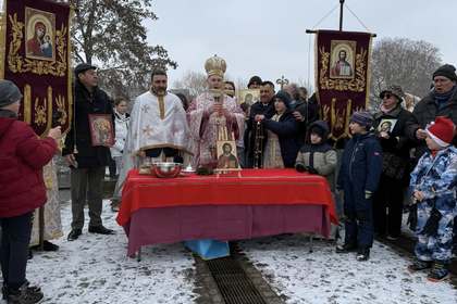 Тържество честване на християнския празник Богоявление в Българската православна църква „Св. Св. Кирил и Методий“ в Щутгарт